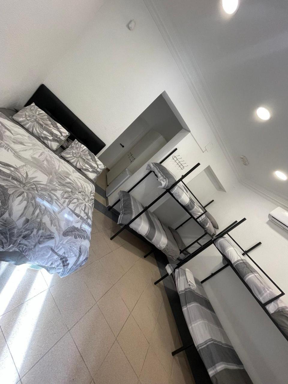 מלון מדריד Parsa Residencial House מראה חיצוני תמונה